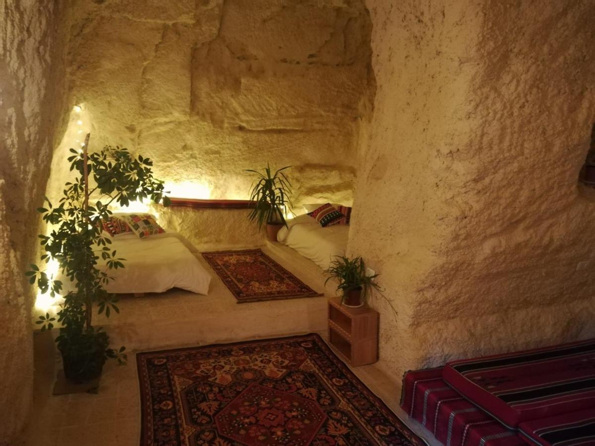 7 Caves Hotel Al Jayah Exterior photo