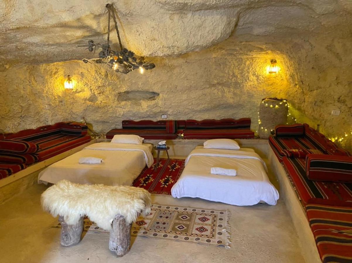 7 Caves Hotel Al Jayah Exterior photo